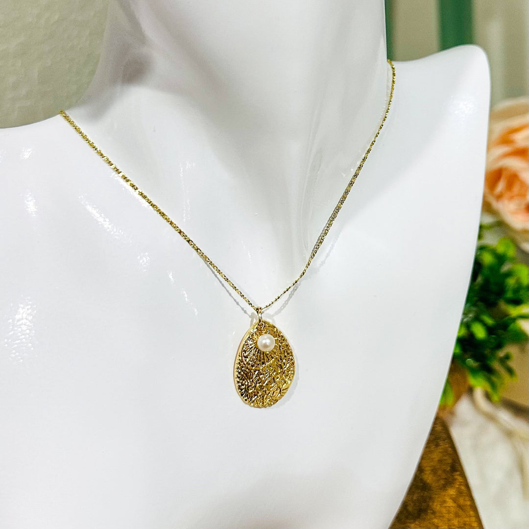 Naszyjnik Maryna - Perły w Kształcie Łzy