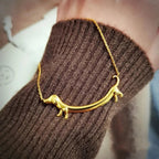 Naszyjnik Pies Kielbasa - Złoty